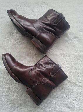 Frye Jamie Stitch Short Pull On Boots In Classic Brown Sz 7.5 B